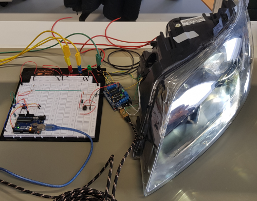 Abb. 13: Versuchsaufbau Ansteuerung Kurvenlicht LIN Demonstrator