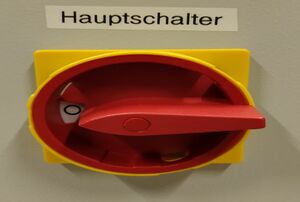 Abb. 6: Hauptschalter Schaltschrank